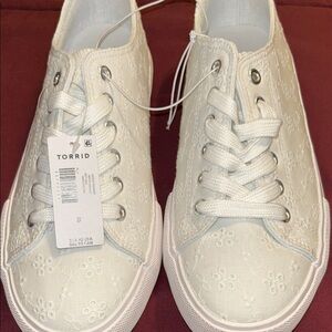torrid Eyelet Floral Lace-Up Sneakers